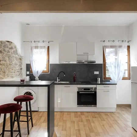 Le Donjon De La Bastide Apartment *